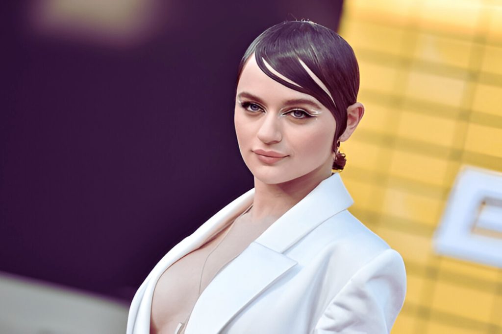 Joey King Reunites with 'The Kissing Booth' CoStar at 2025 SAG Awards