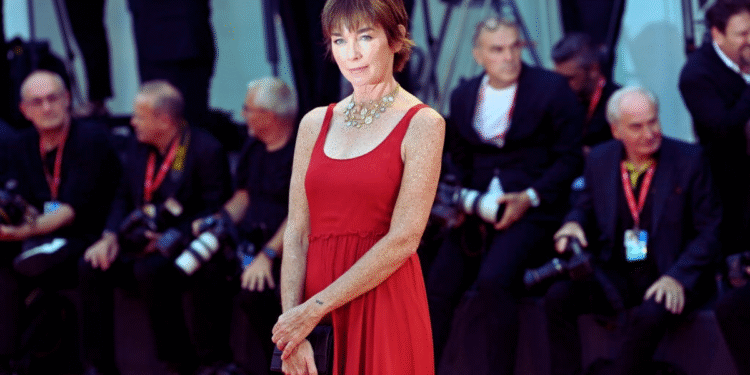 How Julianne Nicholson’s Secret Dance Moves (and Dark Sci-Fi Role) Are Defining Her Wildest TV Season Yet